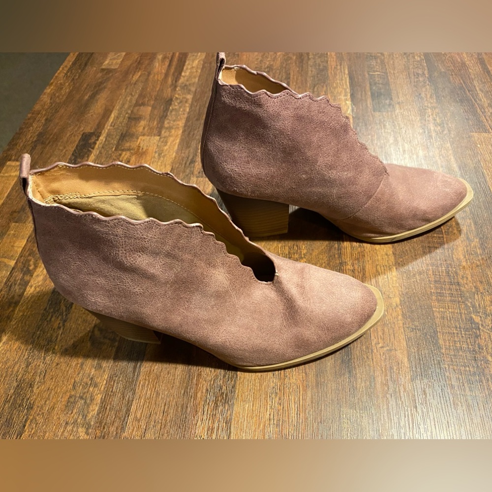 Ladies boots